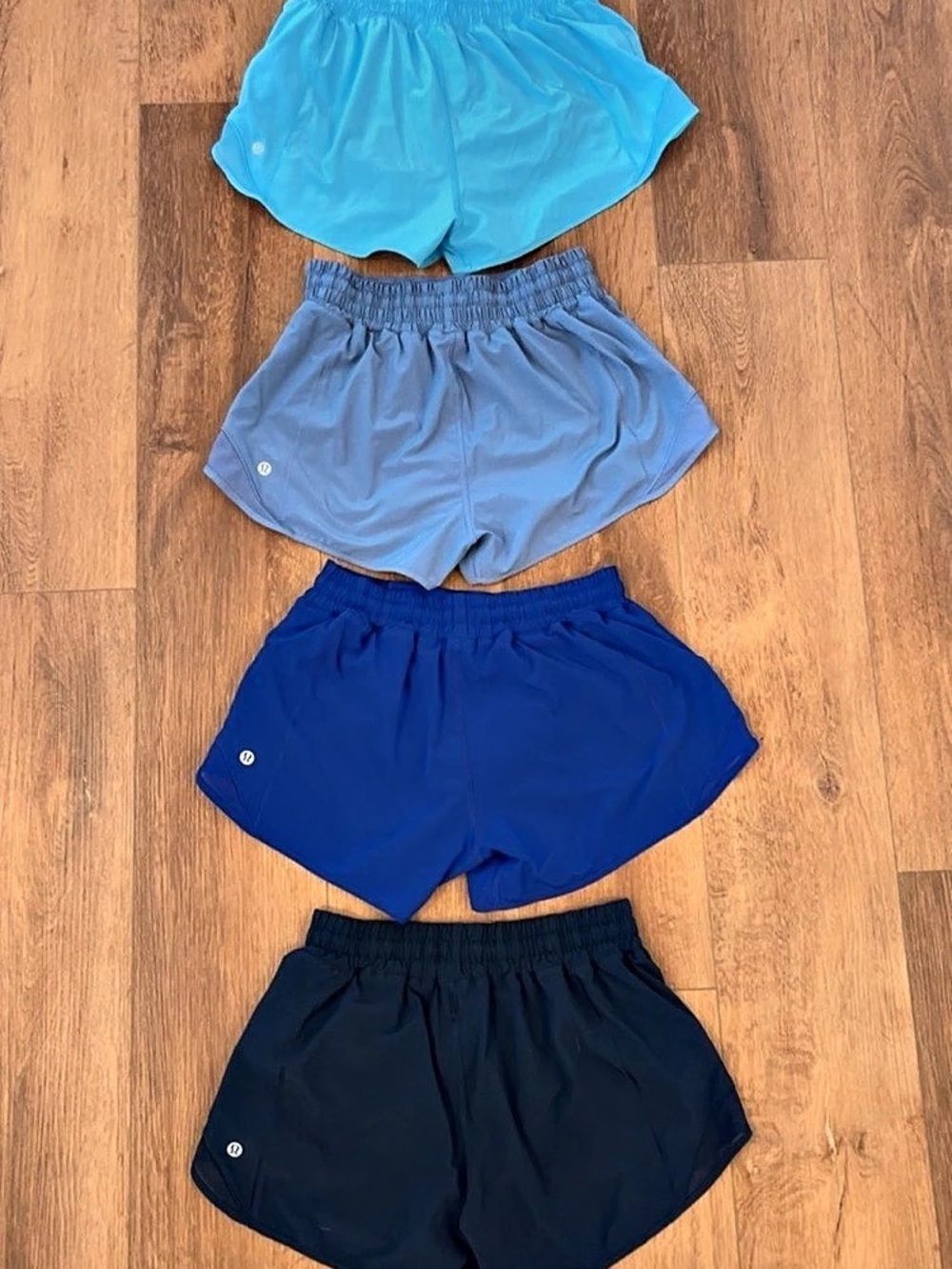 Lululemon Hotty Hot shorts size 6